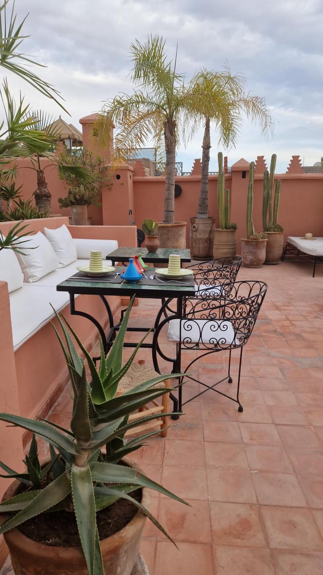 Riad Les Nuits De Marrakech Marrakesch Exterior foto A Moroccan terrace
