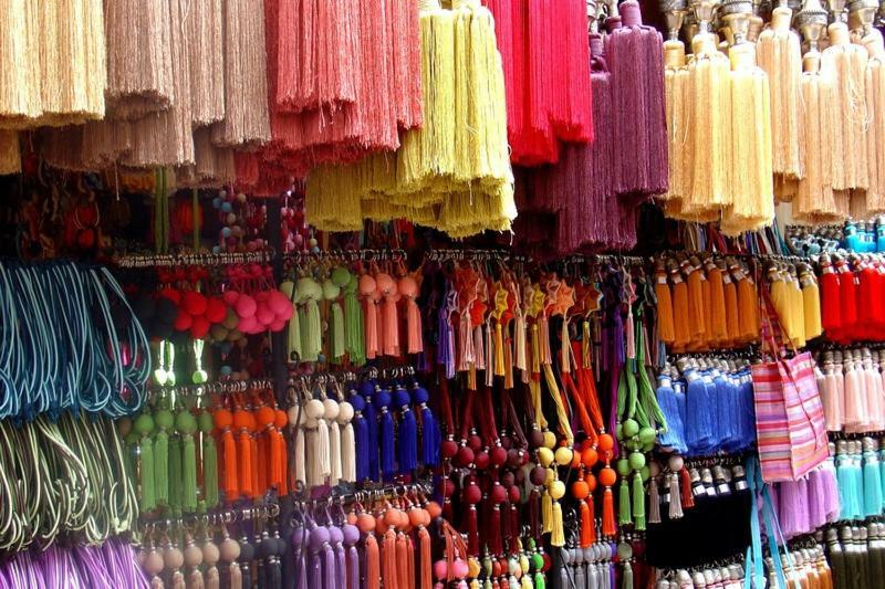 Riad Les Nuits De Marrakech Marrakesch Exterior foto A display of tassels